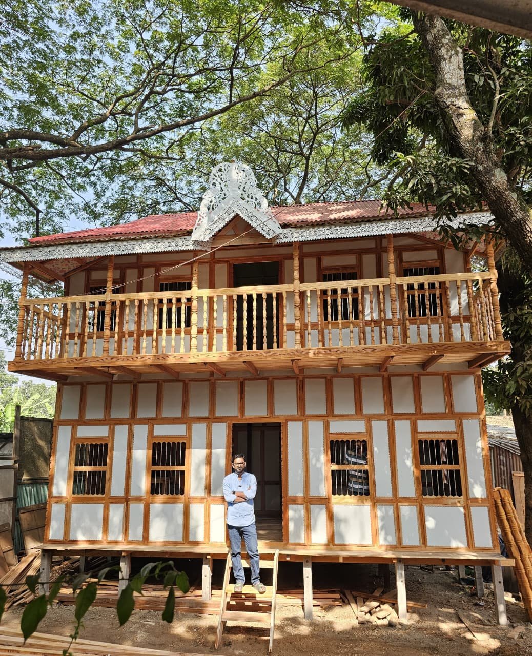 সিংগেল দোতলা ঘর